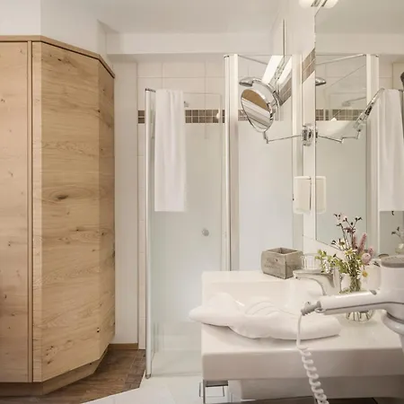 Cafe Koller Pensionat Brixen im Thale