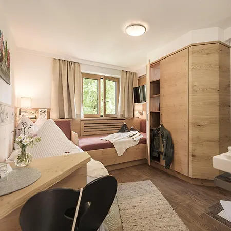 Cafe Koller Vendégház Brixen im Thale