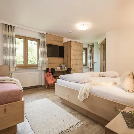 Cafe Koller Πανσιόν 2*